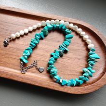 Load image into Gallery viewer, HIPPIE PEARL NECKLACE