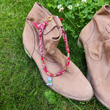 Load image into Gallery viewer, BANDANA NECKLACE