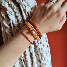 Load image into Gallery viewer, STATEMENT BEAD BANGLE
