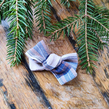 Load image into Gallery viewer, SMALL HAIR BOW CLIP
