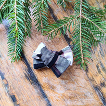 Load image into Gallery viewer, SMALL HAIR BOW CLIP
